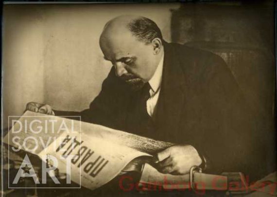 Lenin In His Office – В.И. Ленин в своем кабинете