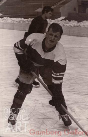 Soviet Ice Hockey Player – Без названия